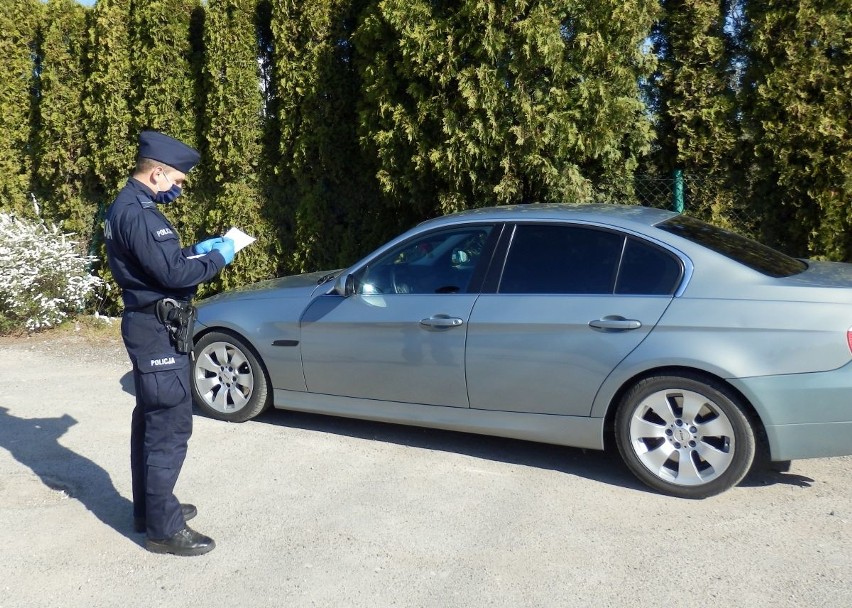 Lodówka z... amfetaminą koło Buska-Zdroju. Kierowca bmw z kłopotami [ZDJĘCIA]