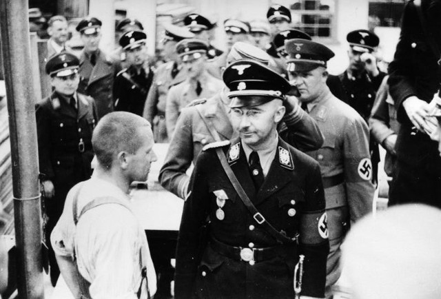Himmler wizytuje obóz koncentracyjny w Dachau, 1936