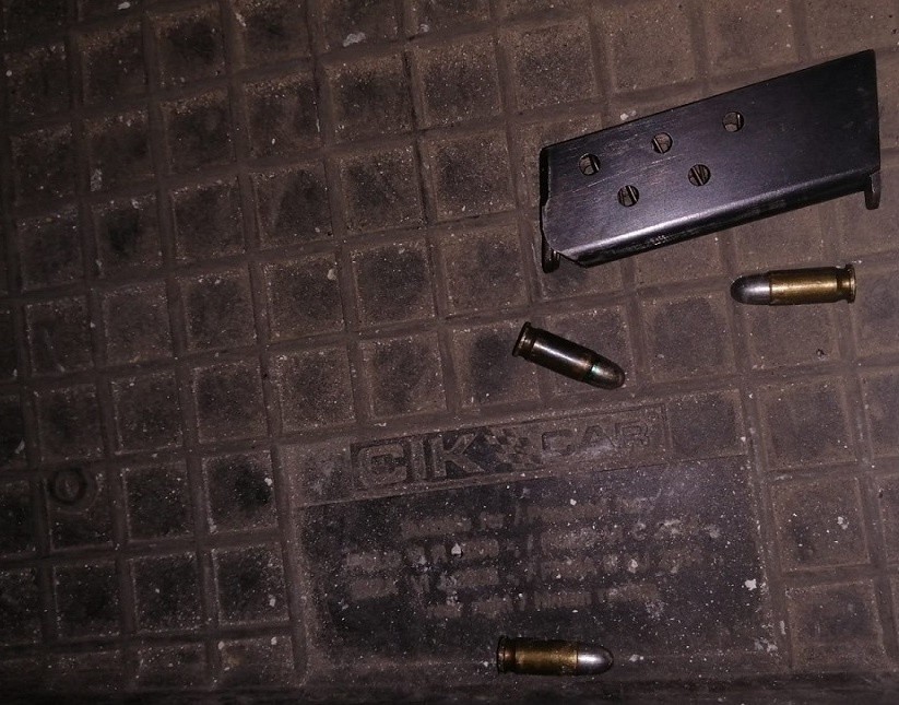 Policyjny pościg ulicami Krakowa. Uciekinier miał broń palną w samochodzie