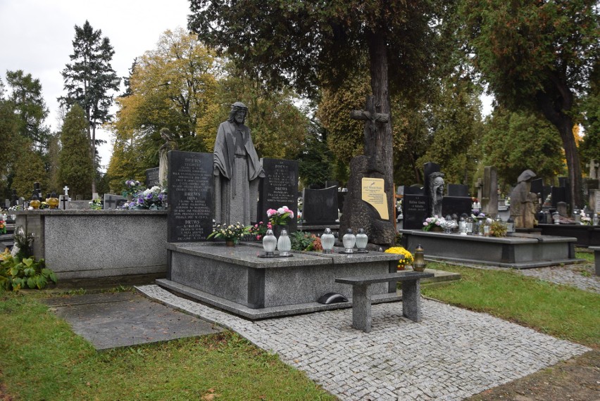Cmentarz Kule w Częstochowie to jedna z najstarszych...