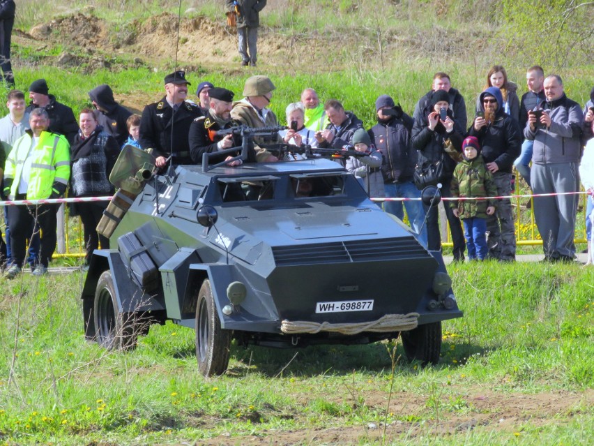 Tor w Rosówku zamieni się w wielkie pole bitwy z 1945 roku. Tak było rok temu [ZDJĘCIA]