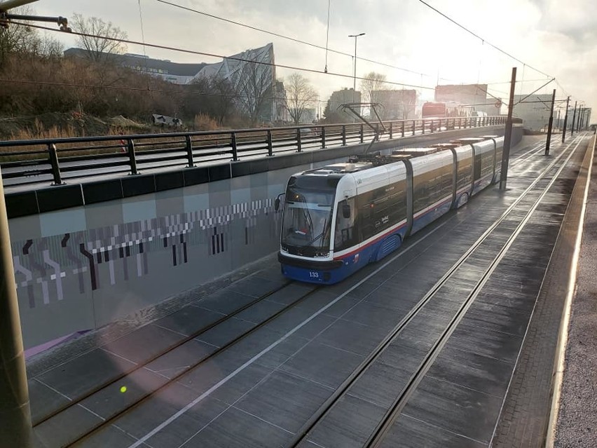 Pierwsze tramwaje wjechały na ul. Kujawską w niedzielę po...