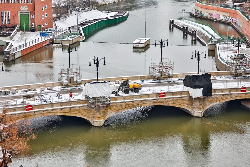 Do końca remontu mostów Pomorskich pozostało niewiele. Już...