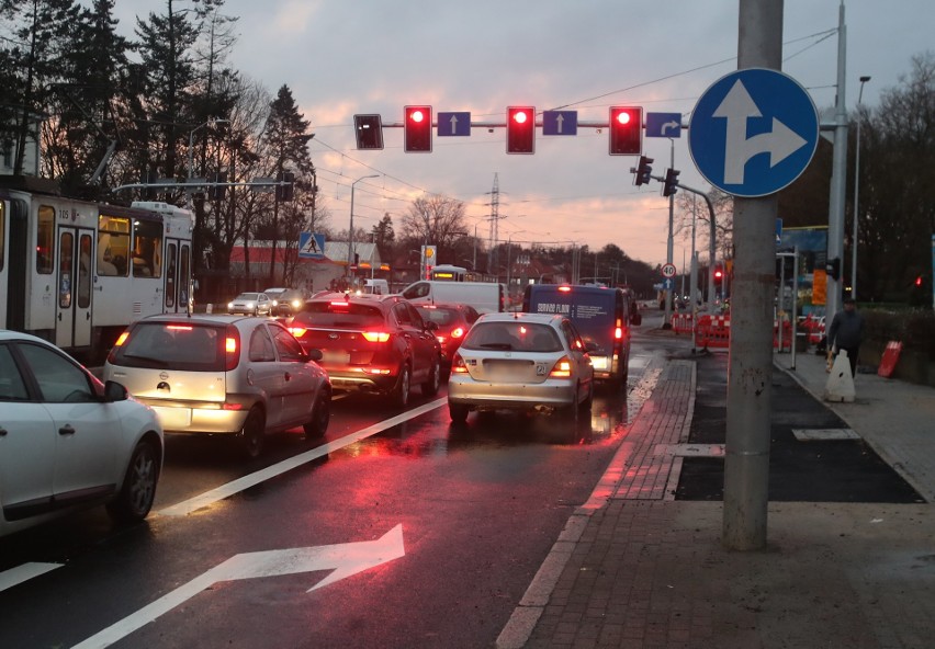 Ulica Zaleskiego w Szczecinie dotąd zamknięta z powodu prac przy węźle Łękno, od dziś wreszcie przejezdna! 