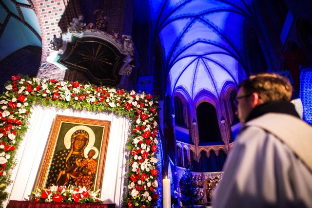 3 maja na wałach klasztoru jasnogórskiego odbędzie się uroczyste podziękowanie za czas peregrynacji obrazu Matki Bożej w archidiecezji poznańskiej. 