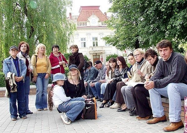 Pogorzelcy przyszli przedwczoraj na spotkanie z prezy-dentem, ale go nie zastali, bo pracownik urzędu zapomniał ich umówić.