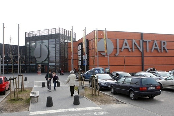 Jantar to największe centrum handlowe w Słupsku.