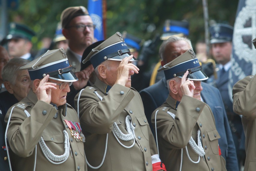 1 sierpnia punktualnie o godzinie 17.00 w rocznicę wybuchu...