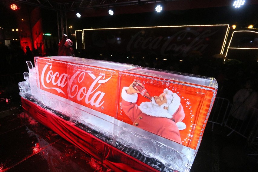 Ciężarówki Coca - Coli na placu Zamkowym w Lublinie