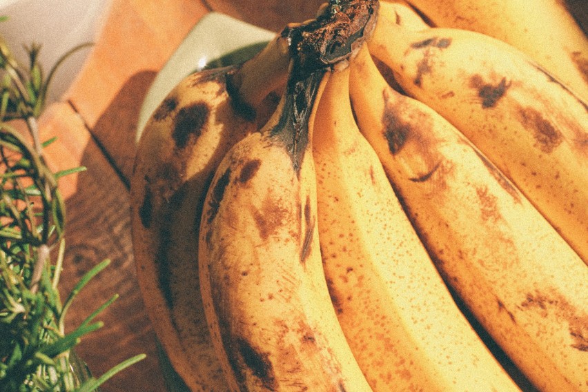 Im bardziej dojrzały banan, tym bardziej jest słodki ale też...