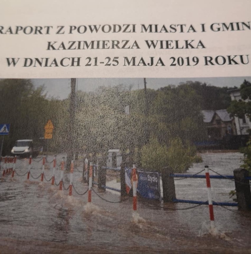 Raport po powodzi w gminie Kazimierza Wielka. Burmistrz pisze o ścianie wody [ZDJĘCIA]