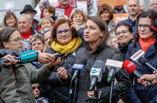 Komitety wyborcze podsumowują kampanię