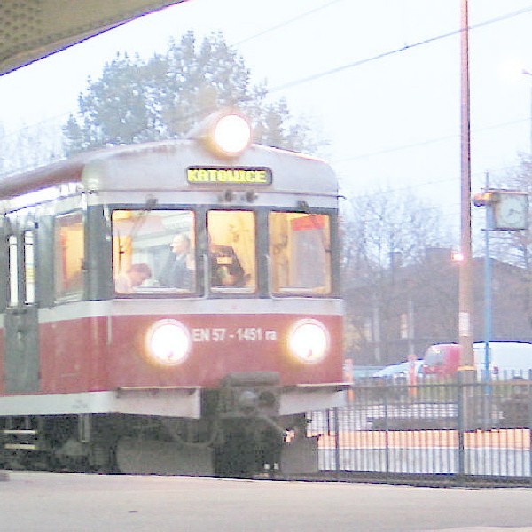 Jeszcze na początku grudnia ub. r. z inowrocławskiego dworca rano odjeżdżał osobowy do Katowic