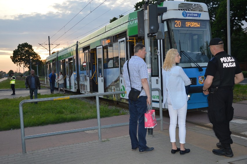 Kolejny alarm bombowy we Wrocławiu (ZDJĘCIA)