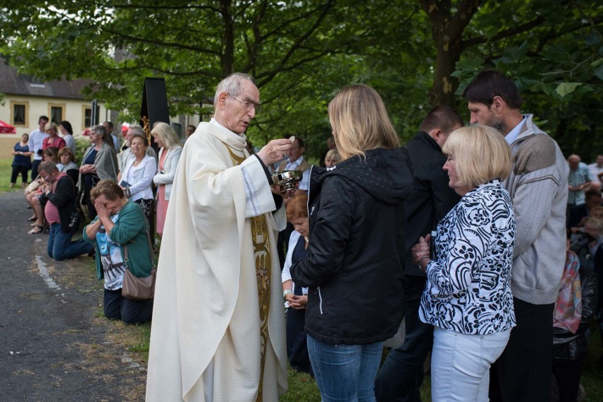 W niedzielę abp Alfons Nossol świętował w Kamieniu Śl. 85...