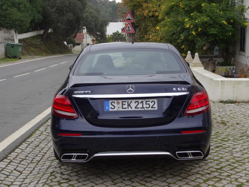 Mercedes AMG E 63S...