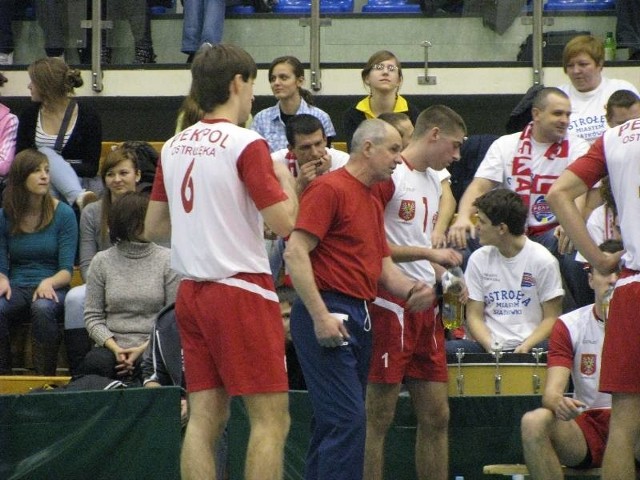 Trener Andrzej Dudziec liczy, że w drugim spotkaniu pewne błędy uda się wyeliminować.