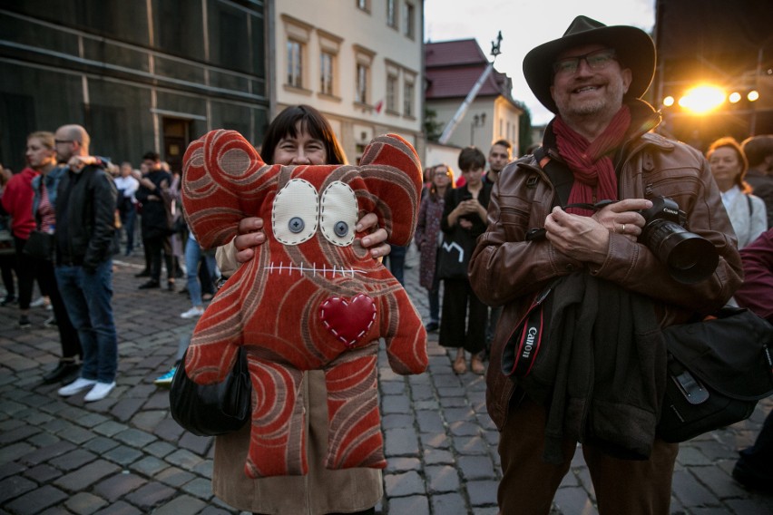 Szalom na Szerokiej przyciągnął tłumy krakowian. Zobacz jak bawili się na finale Festiwalu Kultury Żydowskiej