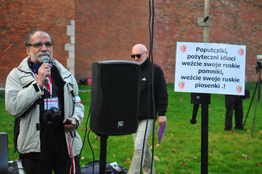 Kraków. Niecodzienny protest odbył się tuż u stóp Wawelu