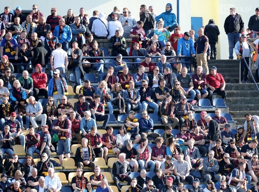 Pogoń Szczecin - Arka Gdynia 3:2. Na stadionie 10 tys. fanów Dumy Pomorza! [ZDJĘCIA KIBICÓW]