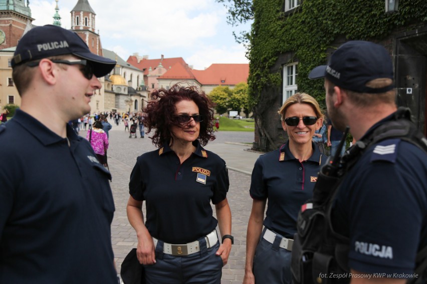 Włoscy policjanci na ulicach Krakowa. Będą czuwać nad turystami