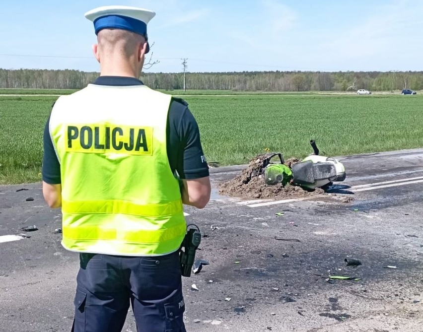 39-letni motocyklista zginął w wypadku w gminie Drużbice....