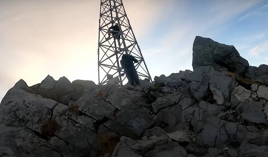 Tatry. Techno na Giewoncie. Weszli na krzyż przy głośnej muzyce [FILM] 23.10.