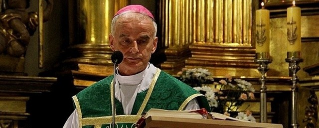 Mszy świętej w intencji Korony będzie przewodniczył ksiądz biskup Marian Florczyk.