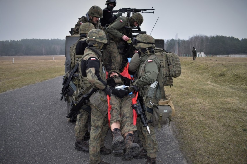 Żołnierze 12 Szczecińskiej Dywizji Zmechanizowanej jadą na Bliski Wschód. Dostali piątkę przed misją do Iraku. Będą szkolić i doradzać