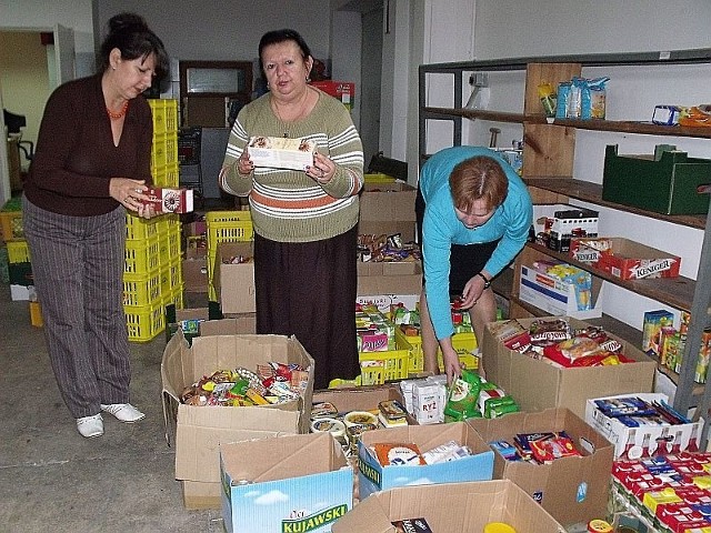 Tylko podczas ostatniej zbiórki udało się w Ostrowcu zebrać 8 ton żywności, w województwie &#8211; 12.