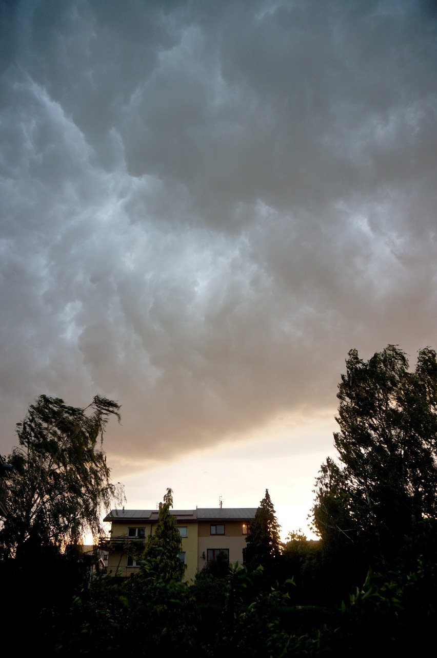 Potężna burza nad Lublinem. Piękna i straszna. Zobaczcie zdjęcia Czytelników 