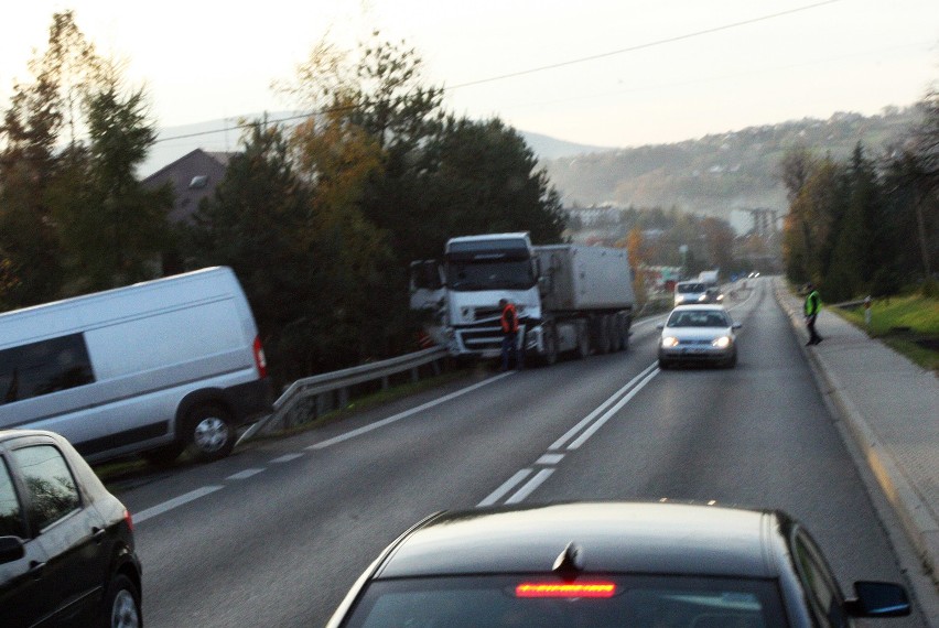 DK 28. Zderzenie ciężarówek w Limanowej [ZDJĘCIA]