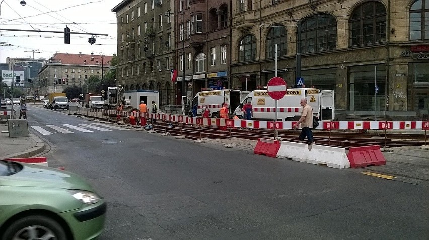 Wrocław: Rozpoczął się remont przy Renomie. Spore utrudnienia (SPRAWDŹ)