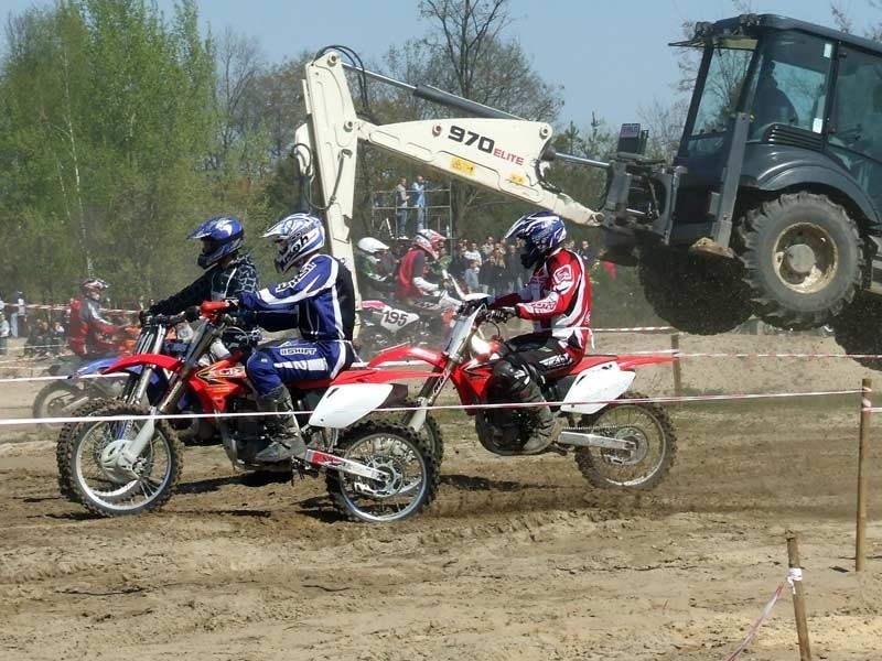 Motocross w Nowej Debie...