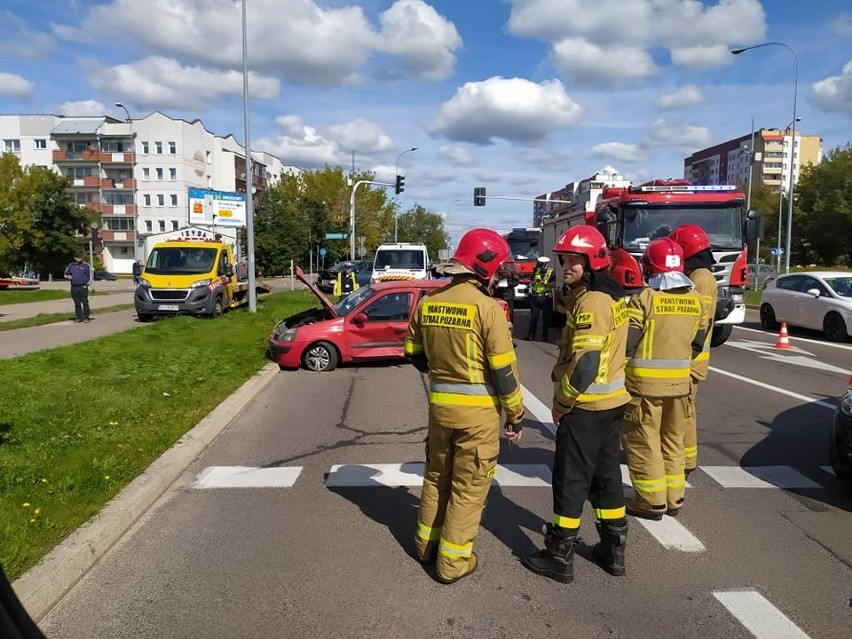 Wypadek na skrzyżowaniu Sikorskiego z Popiełuszki w...