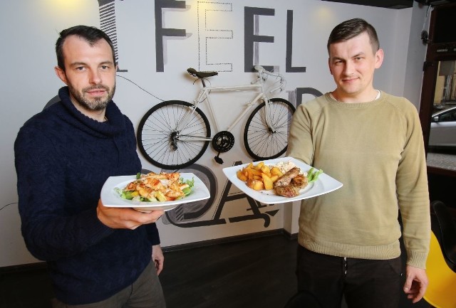 Przemysław Pyk i Bartłomiej Synowski, właściciele Piwnicy, zapraszają do nowego lokalu na smaczne dania kuchni spod znaku sloow food.