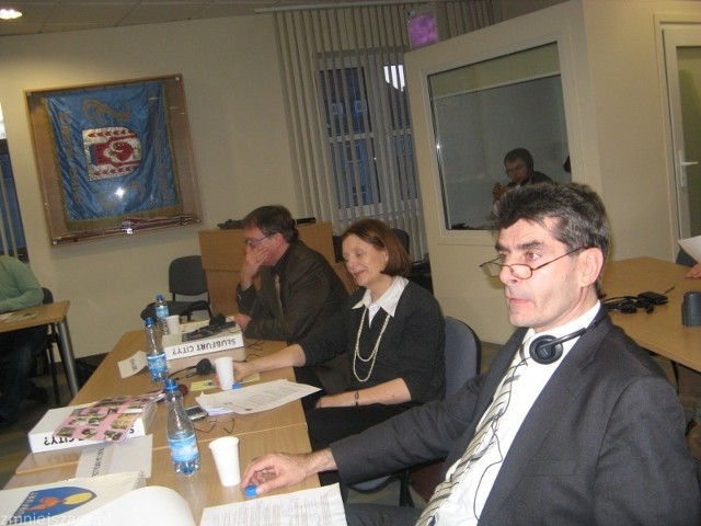 Dr Martin Wilke (pierwszy z prawej) to urodzony frankfurtczyk, zajmujący się od lat rozwojem gospodarki 