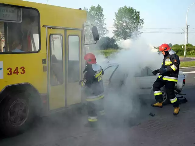 Ratownicy PCK cwiczą przed Euro 2012Ratownicy PCK z róznych stron Polski spotkali sie w Przemyślu, aby cwiczyc z profesjonalnymi sluzbami dzialania na wypadek udzielania pomocy osobom, które mogą ucierpiec w drodze na Euro 2012.