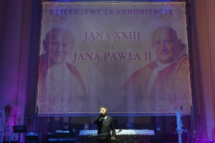 Kanonizacja Jana Pawła II i Jana XXIII: Koncert w katowickiej katedrze [ZDJĘCIA]