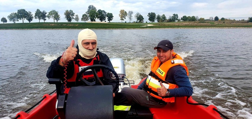 Strażacy z Wilczkowic przetestowali swoją nową łódź ratowniczą [WIDEO, ZDJĘCIA]