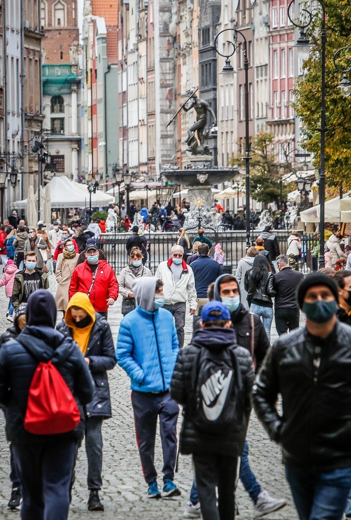 Czerwona strefa nie odstraszyła gdańszczan, którzy wylegli na sobotni spacer. Zdjęcia