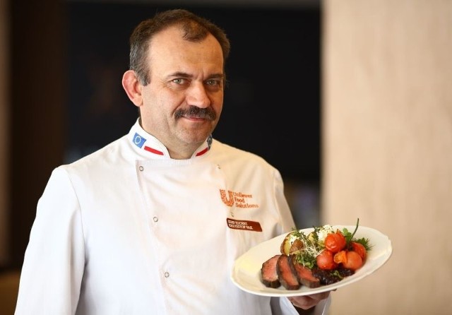 Dania na wielkanocny stół przygotował Krzysztof Bąk, szef kuchni restauracji Hotelu Aviator