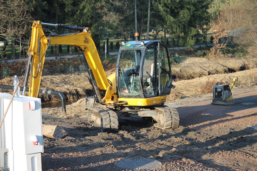 Nowe odcinki kanalizacji w gminie Smyków. W sumie 11 kilometrów. Już 60 procent mieszkańców w "zasięgu" sieci