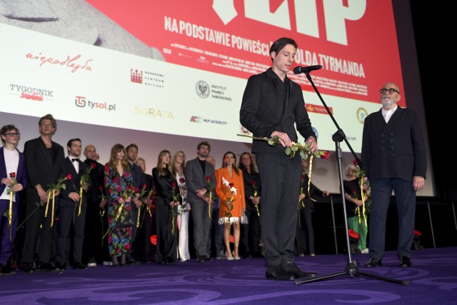 Kinowy hit „Filip” został udostępniony w serwisie TVP VOD. Docenioną produkcję czeka też światowa dystrybucja kinowa