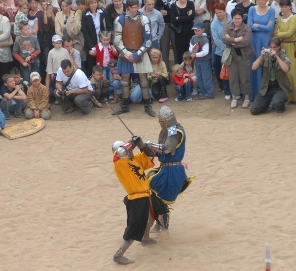 Turnieje rycerskie to tylko jedna z atrakcji Czeskiego Dnia w grodzie.