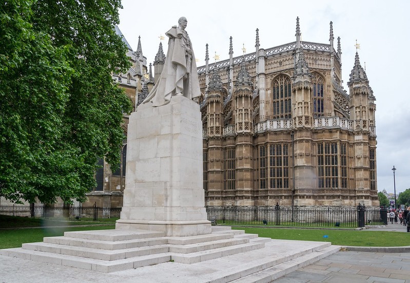CC BY-SA 2.0

Pomnik króla Jerzego V w Westminsterze.