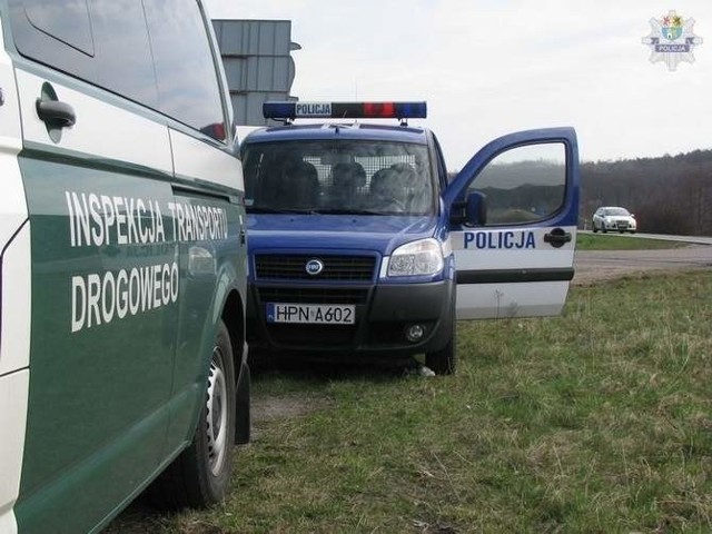 Prokuratura zarzuca łapówkarstwo inspektorom ITD ze Słupska.