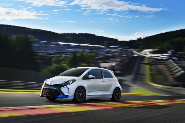 Yaris Hybrid-R, Fot: Toyota