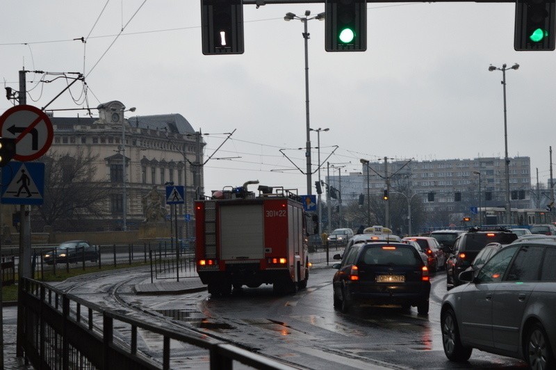 Wrocław: Alarm przeciwpożarowy w hotelu przy św. Mikołaja (FOTO)