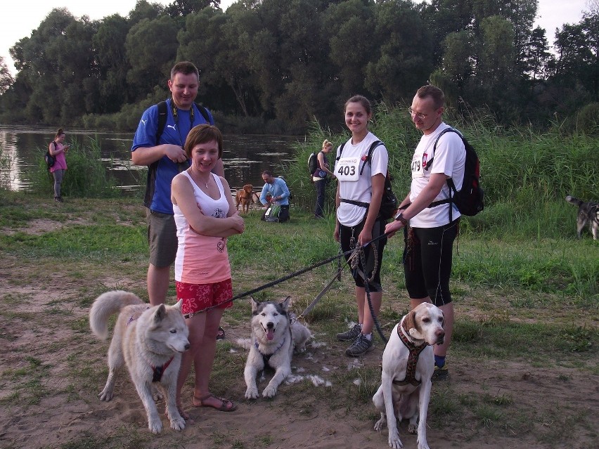 Nocny Puchar Polski w Dogtrekkingu odbył się w Kaletach